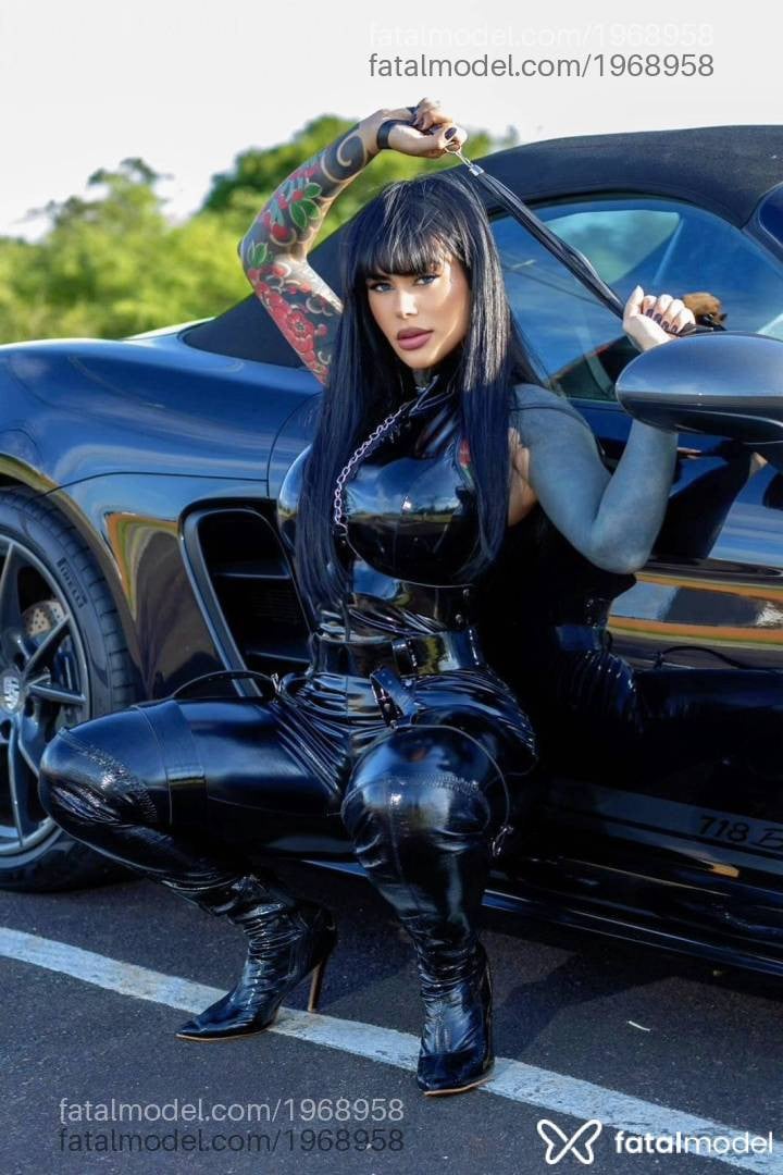 Acompanhante mulher morena (o) de olhos castanhos em São Paulo Acompanhante mulher morena (o) de olhos castanhos em São Paulo - Juju Lamborghini