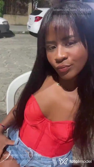 Acompanhante mulher morena (o) de olhos castanhos em Volta Redonda - Carolzinhabastos