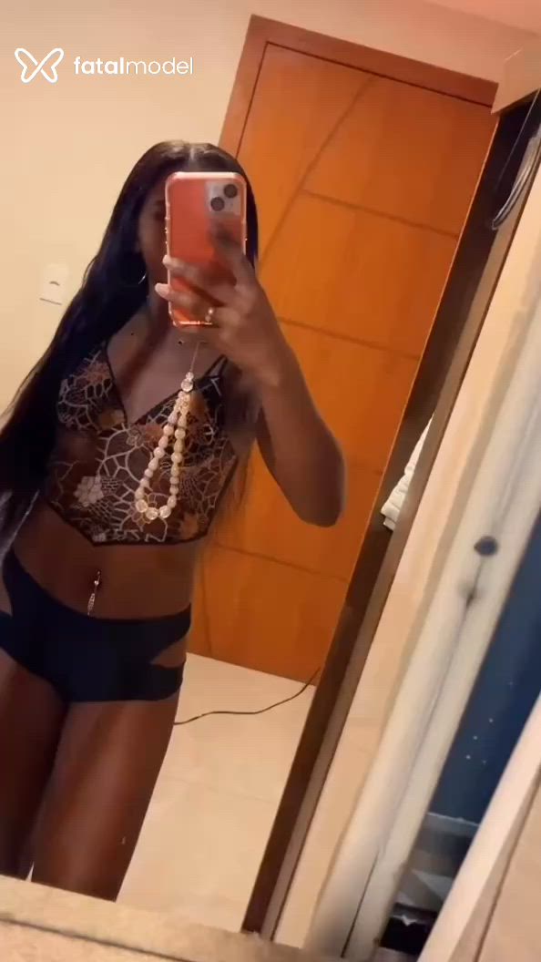 Acompanhante mulher morena (o) de olhos castanhos - Carolzinhabastos