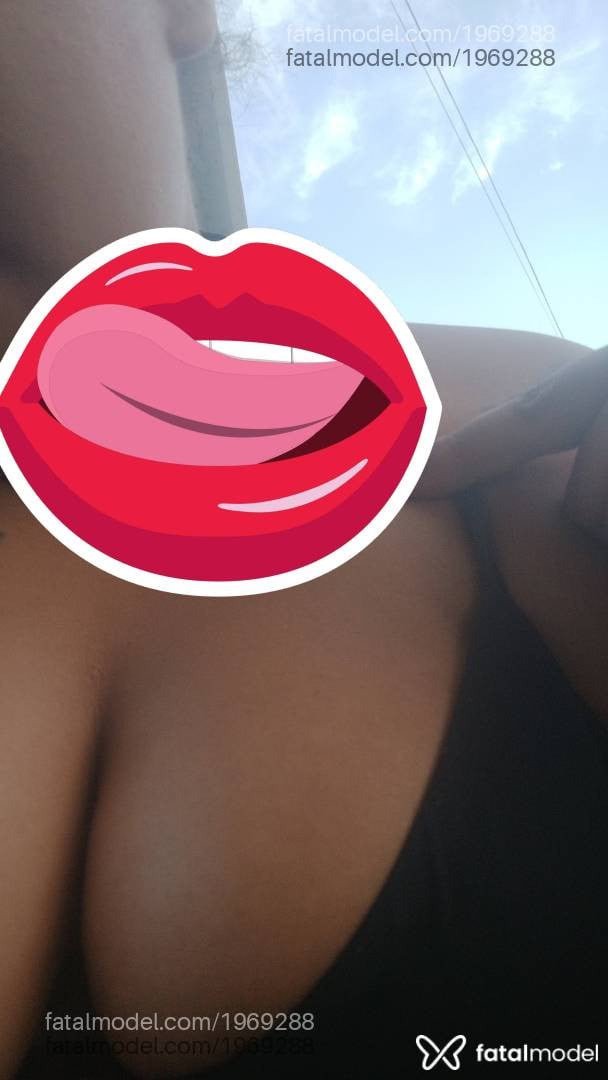 Acompanhante mulher morena (o) de olhos castanhos em Itapema - Sarah Rojes