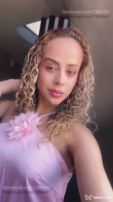 Acompanhante mulher loira (o) de olhos mel em Belo Horizonte - Lia