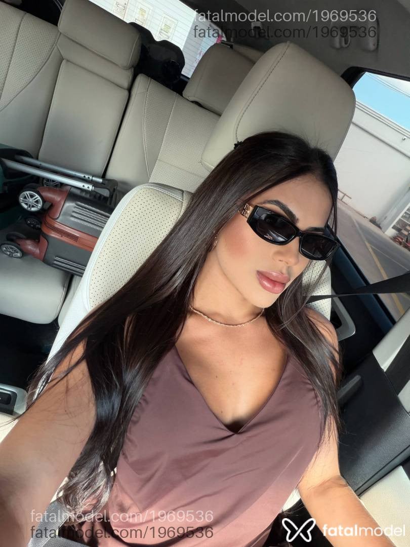 Acompanhante mulher morena (o) de olhos castanhos - Thalita Lopes