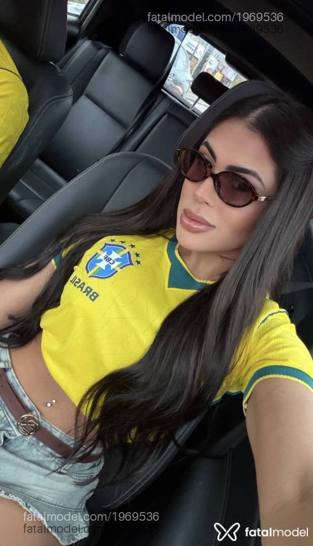 Acompanhante mulher morena (o) de olhos castanhos - Thalita Lopes