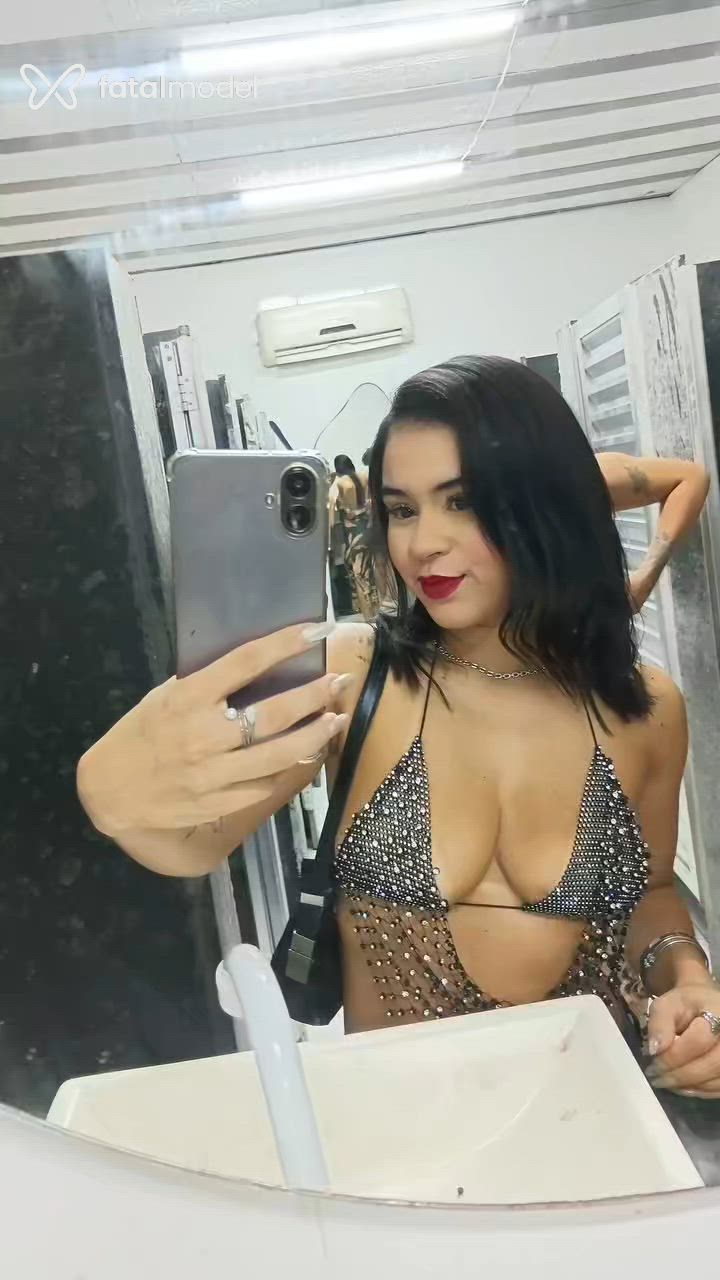 Acompanhante mulher morena (o) de olhos castanhos em Vitória - Mia Pimentel