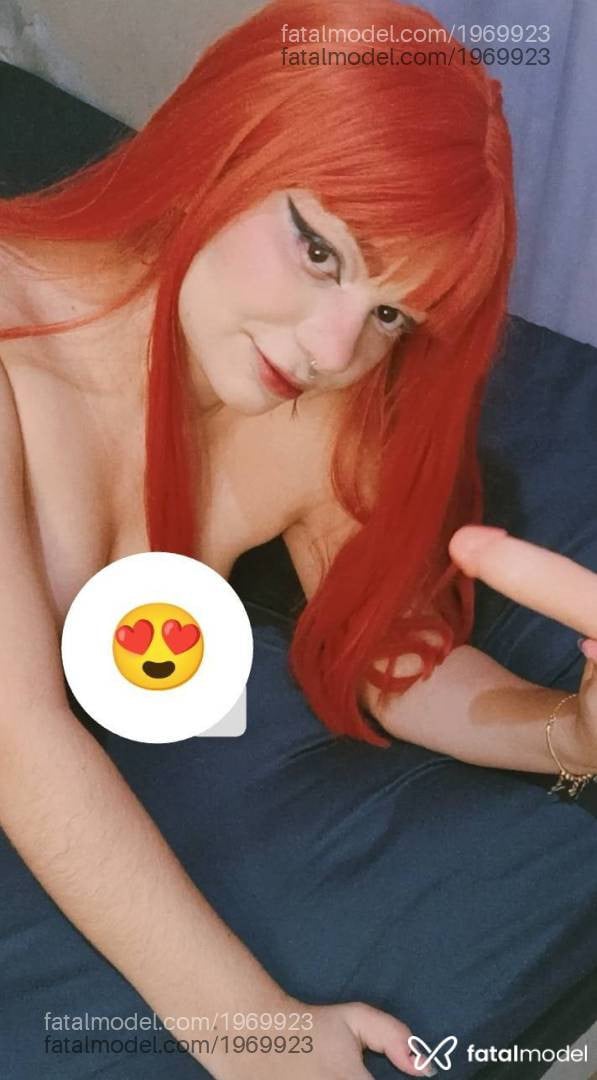 Acompanhante mulher ruiva (o) de olhos castanhos - Gsaika