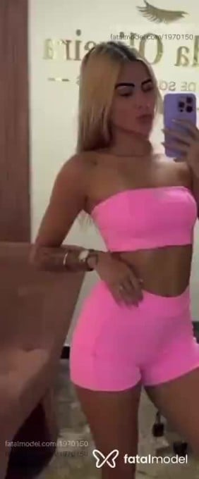 Acompanhante mulher loira (o) de olhos mel - Luana Monteiro