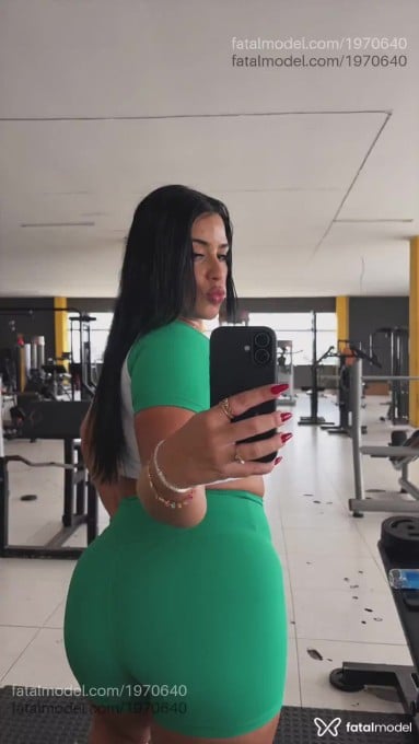 Acompanhante mulher com cabelo castanho de olhos castanhos em Vitória da Conquista Acompanhante mulher com cabelo castanho de olhos castanhos em Vitória da Conquista - Beatriz