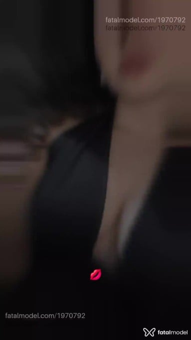 Acompanhante mulher com cabelo castanho de olhos castanhos em Virtual - Afrodite