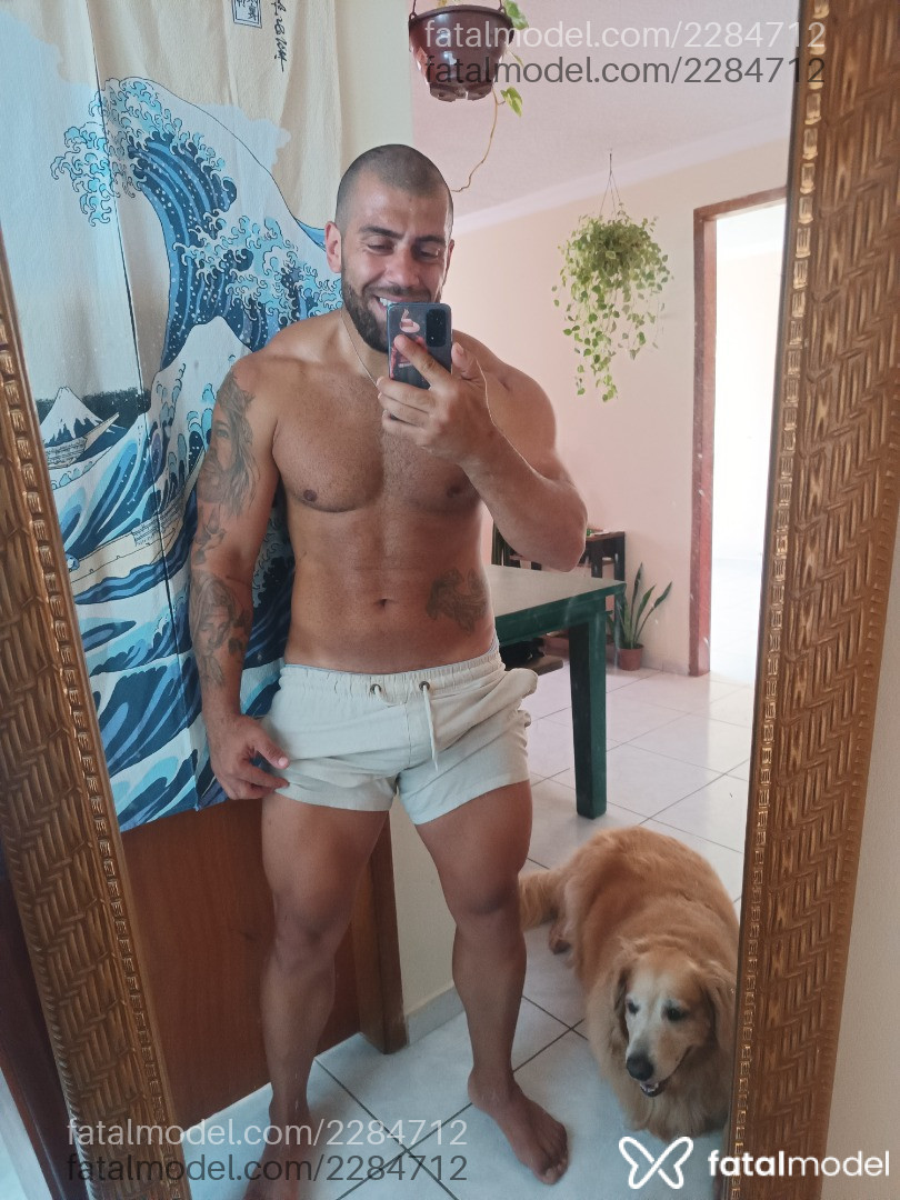 Acompanhante homem sem cabelo de olhos verdes em São Paulo - Victor Hugo