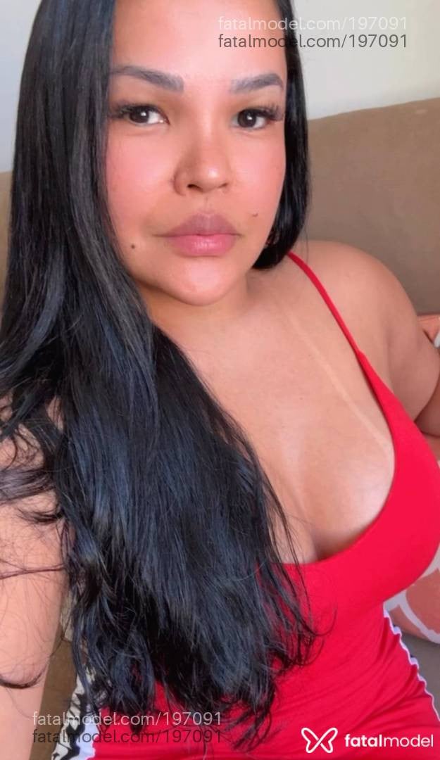 Acompanhante mulher morena (o) de olhos castanhos - Raphaela Ferraz