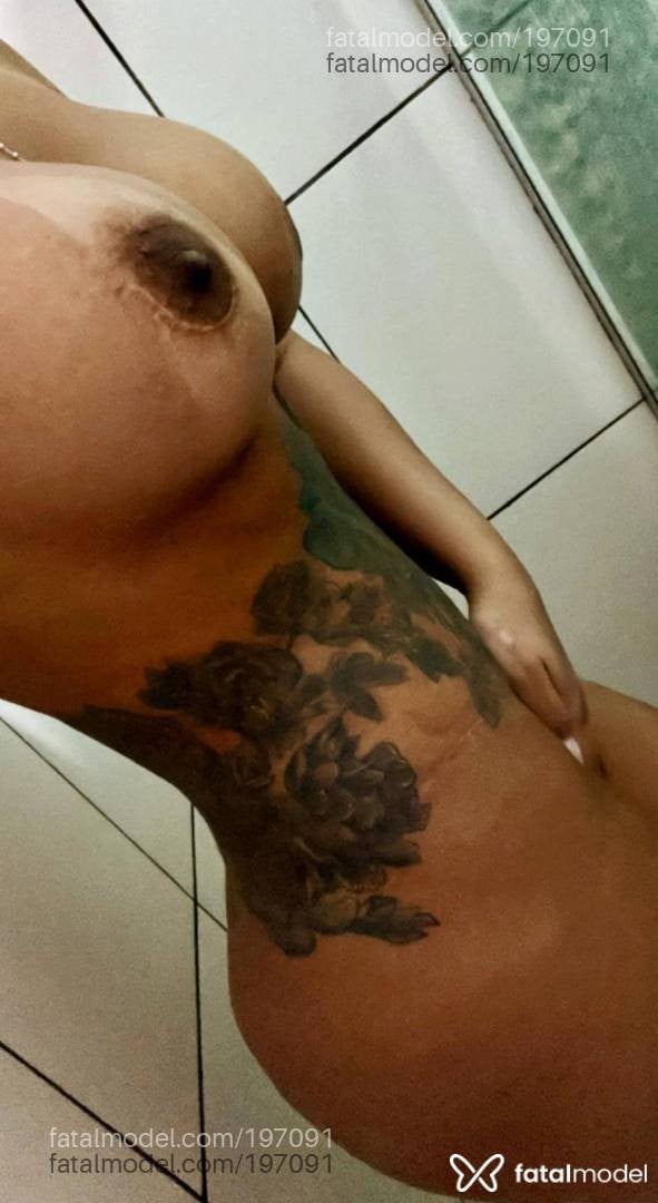 Acompanhante mulher morena (o) de olhos castanhos - Raphaela Ferraz