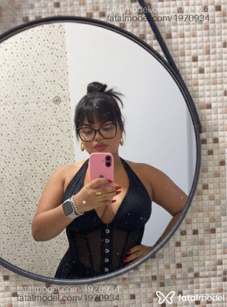 Acompanhante mulher morena (o) de olhos pretos em Pontes e Lacerda - Isis
