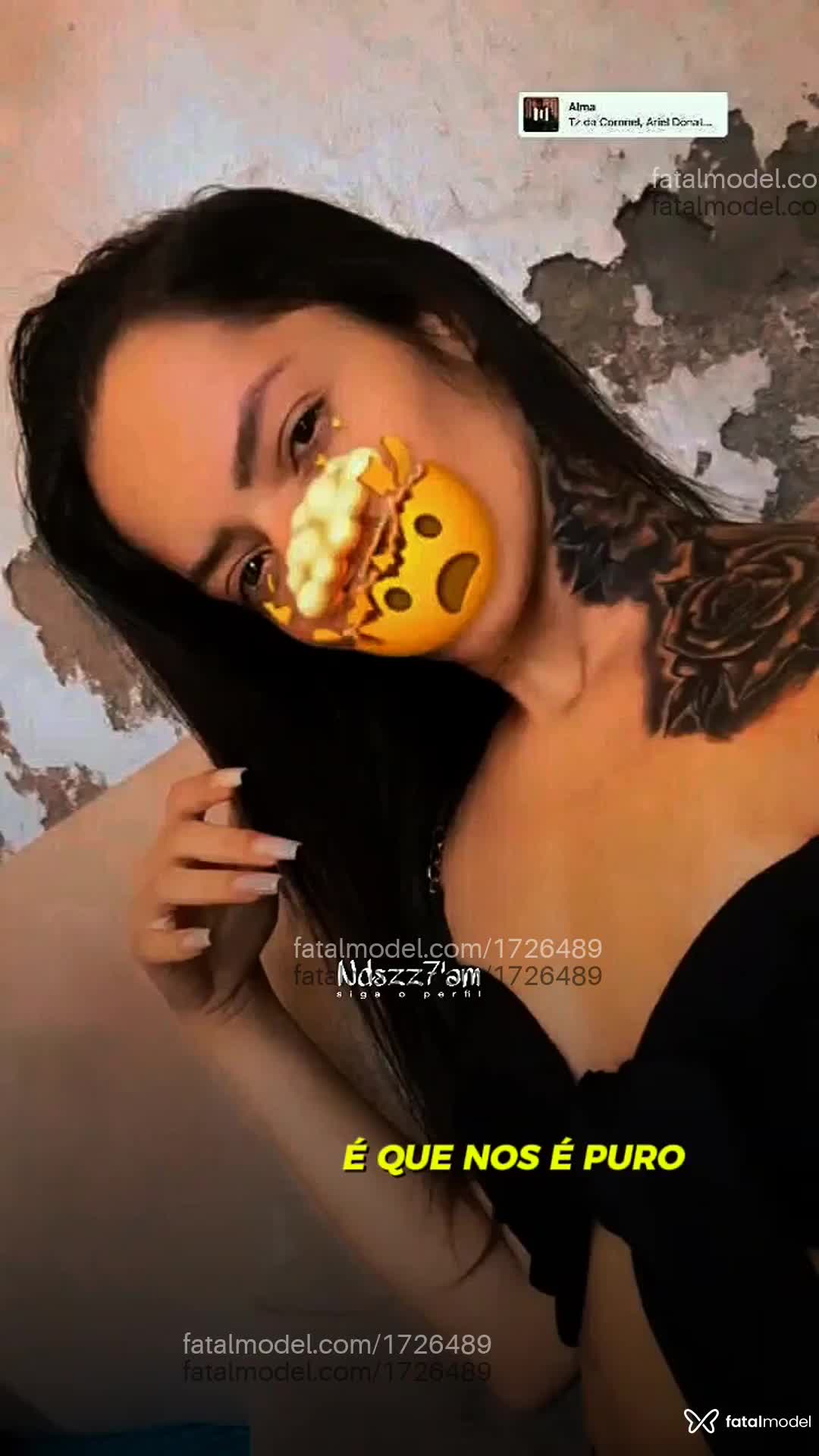 Acompanhante mulher com cabelo castanho de olhos castanhos em Virtual - Vitória