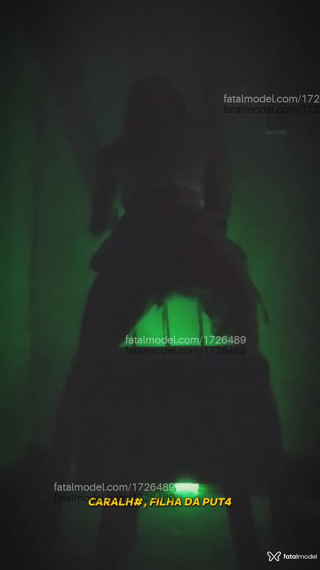 Acompanhante mulher com cabelo castanho de olhos castanhos em Virtual - Vitória