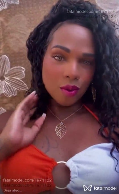 Acompanhante mulher trans morena (o) de olhos pretos em Feira de Santana Acompanhante mulher trans morena (o) de olhos pretos em Feira de Santana - Aysla Camilla