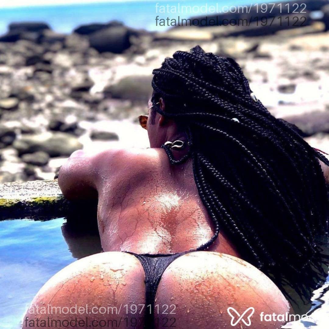 Acompanhante mulher trans morena (o) de olhos pretos em Feira de Santana Acompanhante mulher trans morena (o) de olhos pretos em Feira de Santana - Aysla Camilla