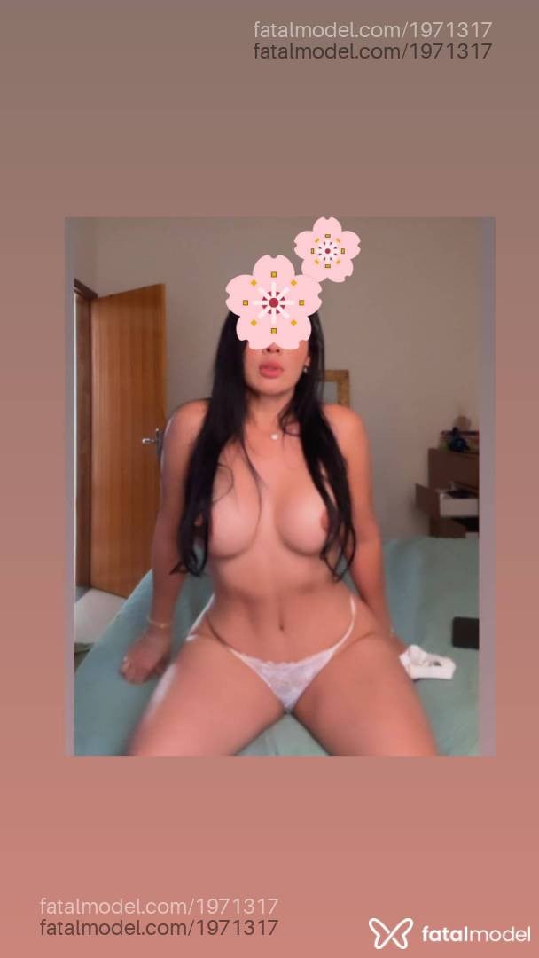 Acompanhante mulher morena (o) de olhos castanhos em Confresa - YUMI NAKAMURA