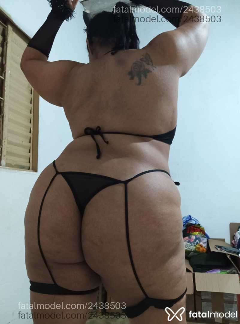 Acompanhante mulher com cabelo castanho de olhos castanhos em Virtual - Drigg
