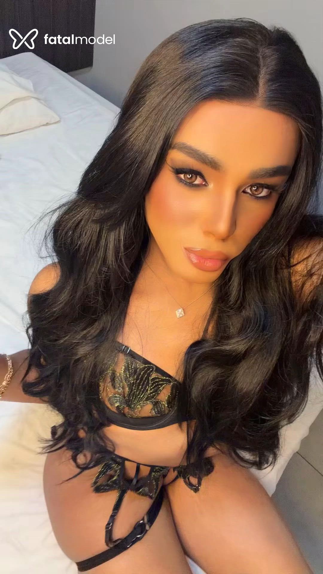 Acompanhante mulher trans morena (o) de olhos mel em Brasília Acompanhante mulher trans morena (o) de olhos mel em Brasília - Melissa Alcântara