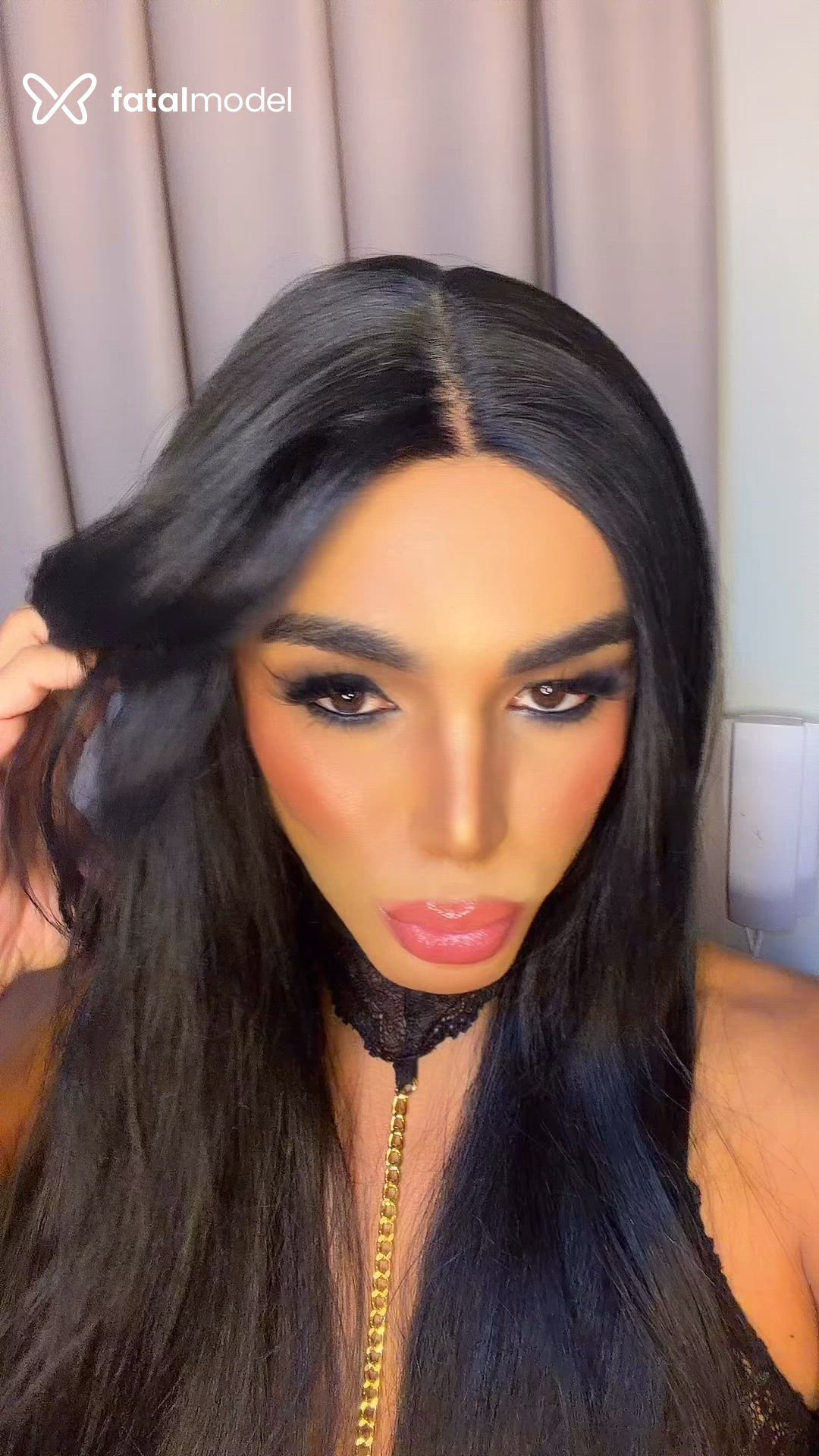 Acompanhante mulher trans morena (o) de olhos mel - Melissa Alcântara