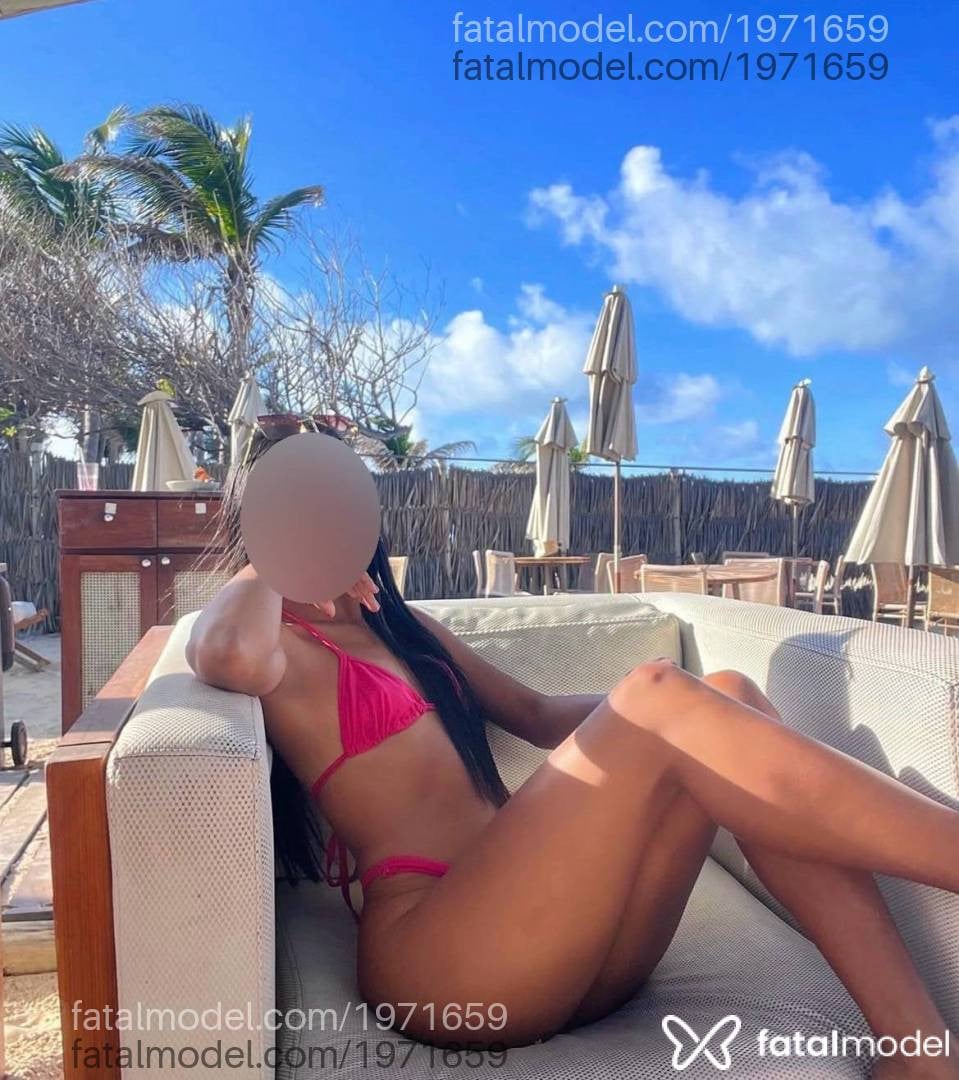 Acompanhante mulher com cabelo castanho de olhos pretos - Evyla Acompanhante mulher com cabelo castanho de olhos pretos - Evyla