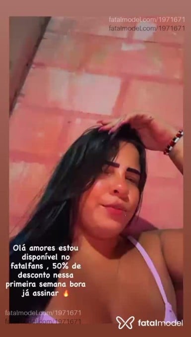Acompanhante mulher com cabelo castanho de olhos castanhos em Macaé - Thifany