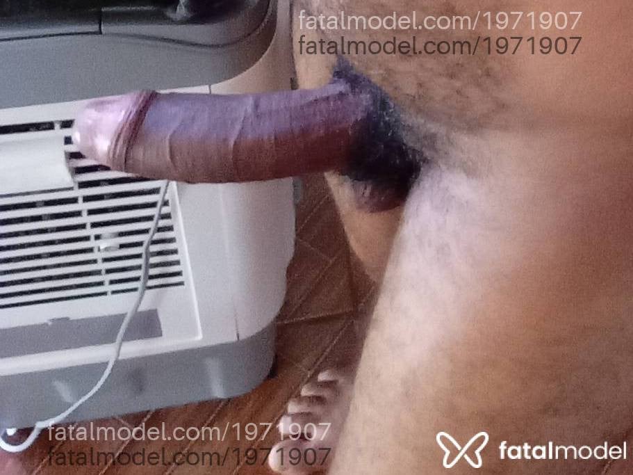 Acompanhante homem morena (o) de olhos pretos - Rodrigo