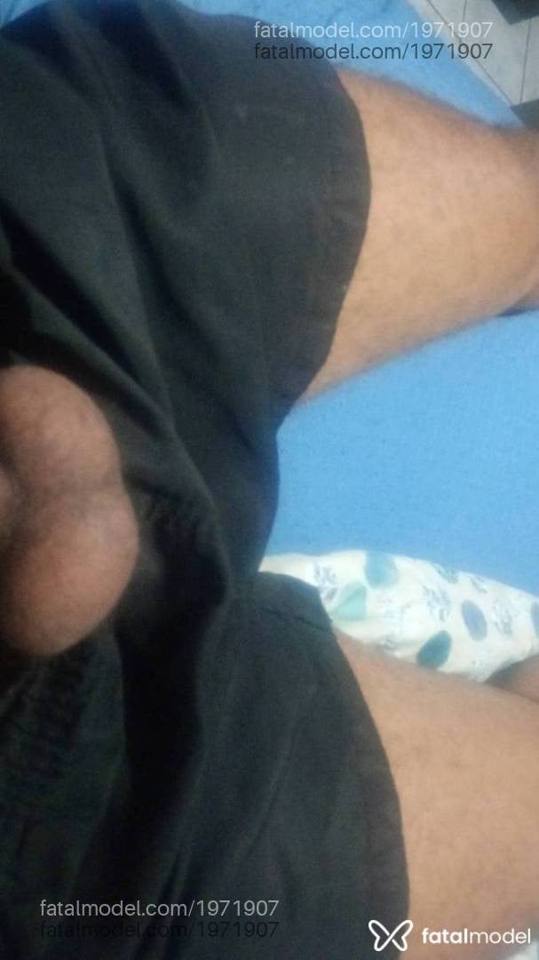 Acompanhante homem morena (o) de olhos pretos - Rodrigo