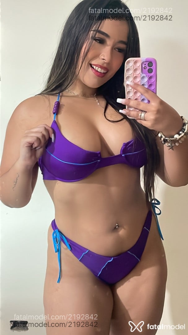 Acompanhante mulher loira (o) de olhos castanhos em São Paulo - Janaína Yasmi