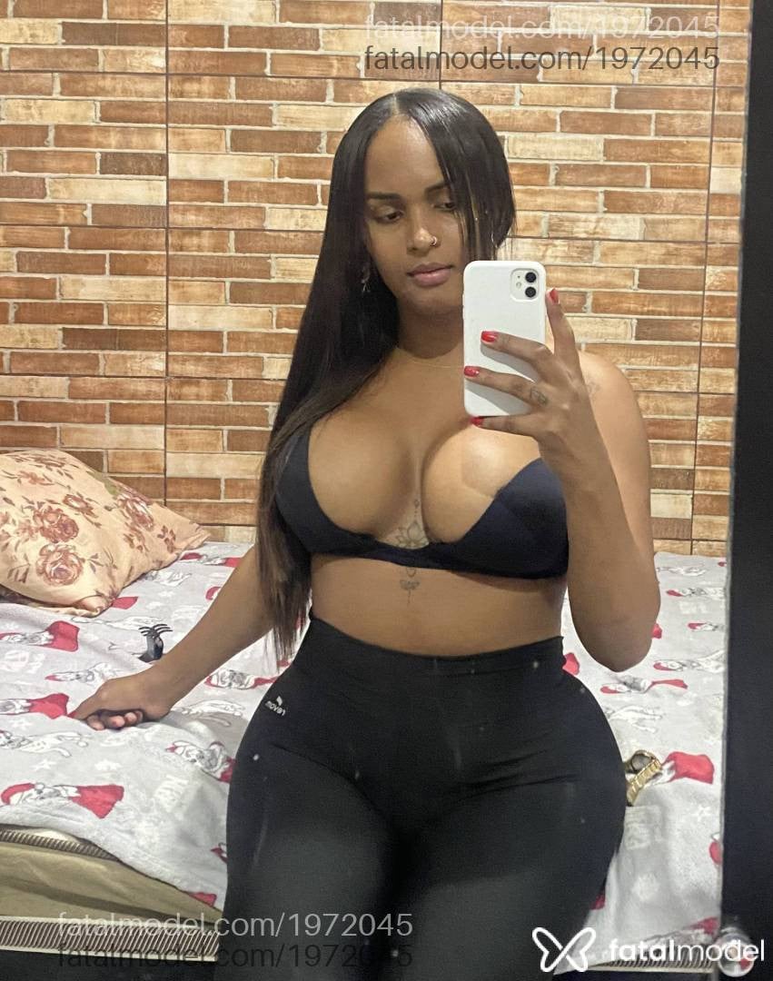 Acompanhante mulher trans com cabelo castanho de olhos castanhos em Simões Filho - Bruna