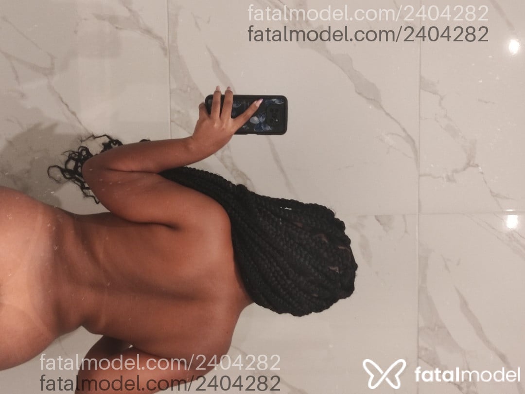 Acompanhante mulher com cabelo castanho de olhos pretos em Salvador - Jull