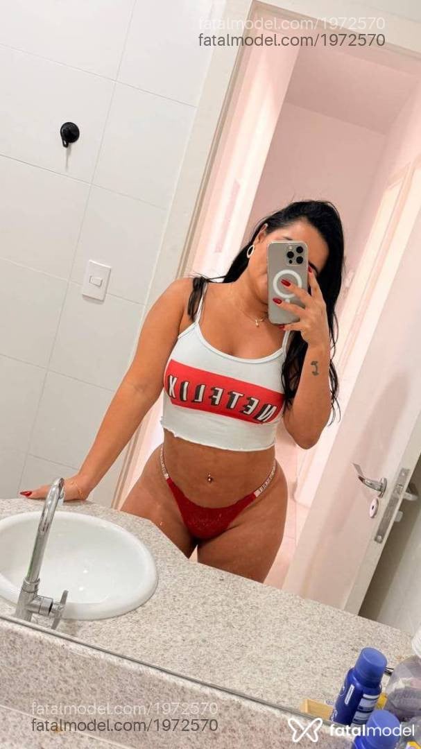 Acompanhante mulher morena (o) de olhos castanhos em Araçatuba Acompanhante mulher morena (o) de olhos castanhos em Araçatuba - Karina Trajano