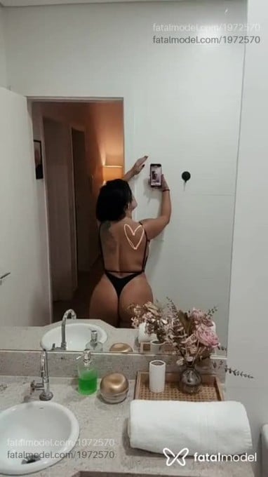 Acompanhante mulher morena (o) de olhos castanhos em Araçatuba Acompanhante mulher morena (o) de olhos castanhos em Araçatuba - Karina Trajano