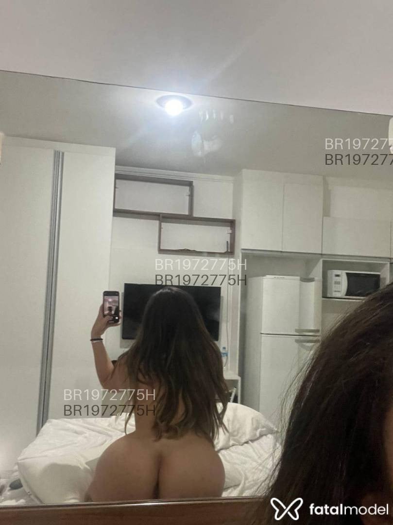 Acompanhante mulher loira (o) de olhos mel em Inocência Acompanhante mulher loira (o) de olhos mel em Inocência - Mallu
