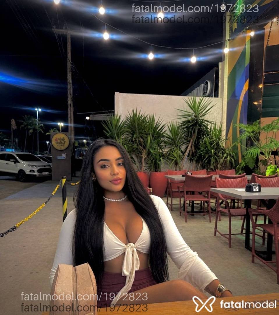 Acompanhante mulher morena (o) de olhos mel - Jade Valentte