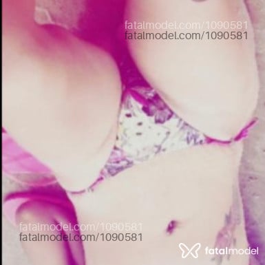 Acompanhante mulher loira (o) de olhos castanhos em Lajeado Acompanhante mulher loira (o) de olhos castanhos em Lajeado - Baiana