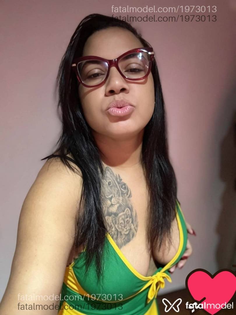 Acompanhante mulher morena (o) de olhos castanhos em Barra Mansa - Rebeca Nunes