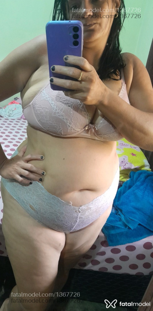 Acompanhante mulher com cabelo castanho de olhos castanhos em Virtual - Morena