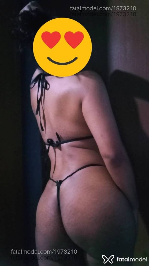 Acompanhante mulher morena (o) de olhos pretos - Joice Katar
