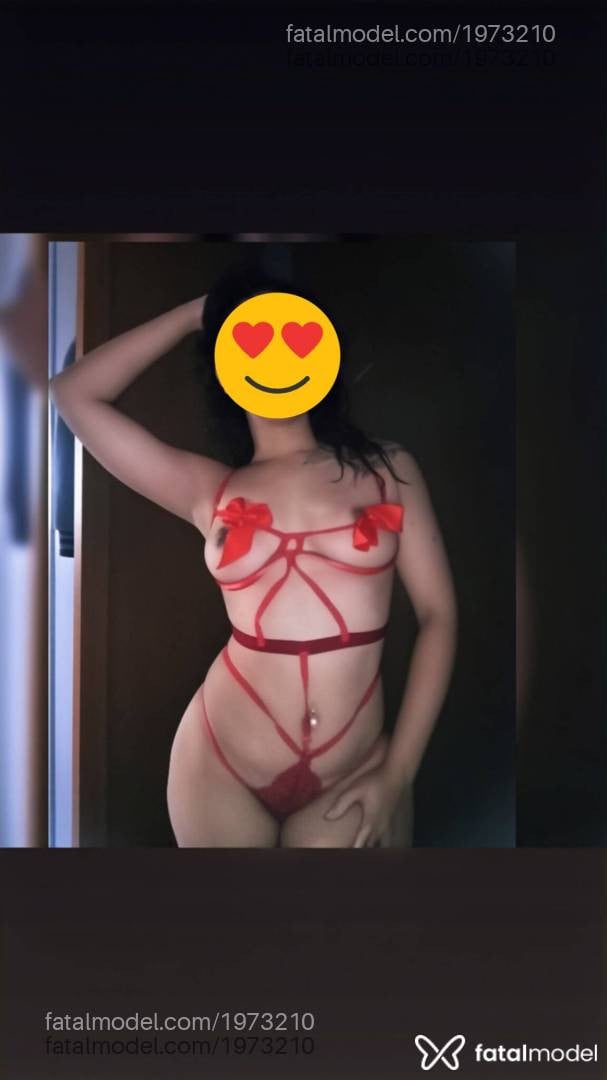 Acompanhante mulher morena (o) de olhos pretos - Joice Katar
