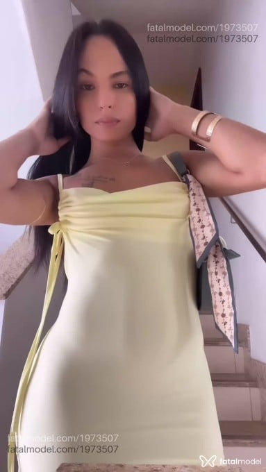 Acompanhante mulher trans com cabelo castanho de olhos castanhos em Belo Horizonte - Isadora Moreira