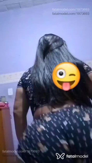 Acompanhante mulher morena (o) de olhos pretos - Laura Martins Acompanhante mulher morena (o) de olhos pretos - Laura Martins