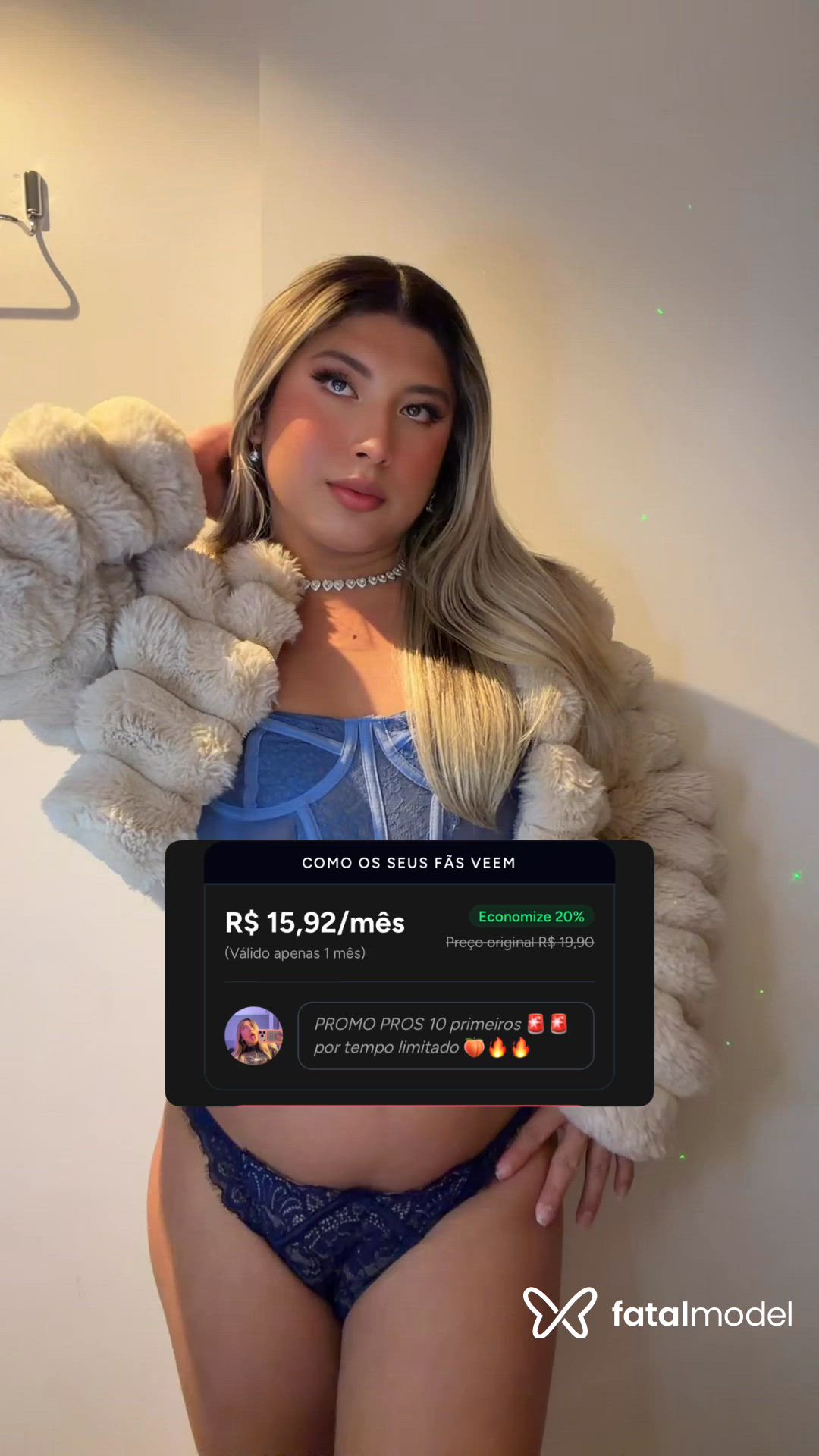 Acompanhante mulher trans loira (o) de olhos azuis - Liz Scheneiderr