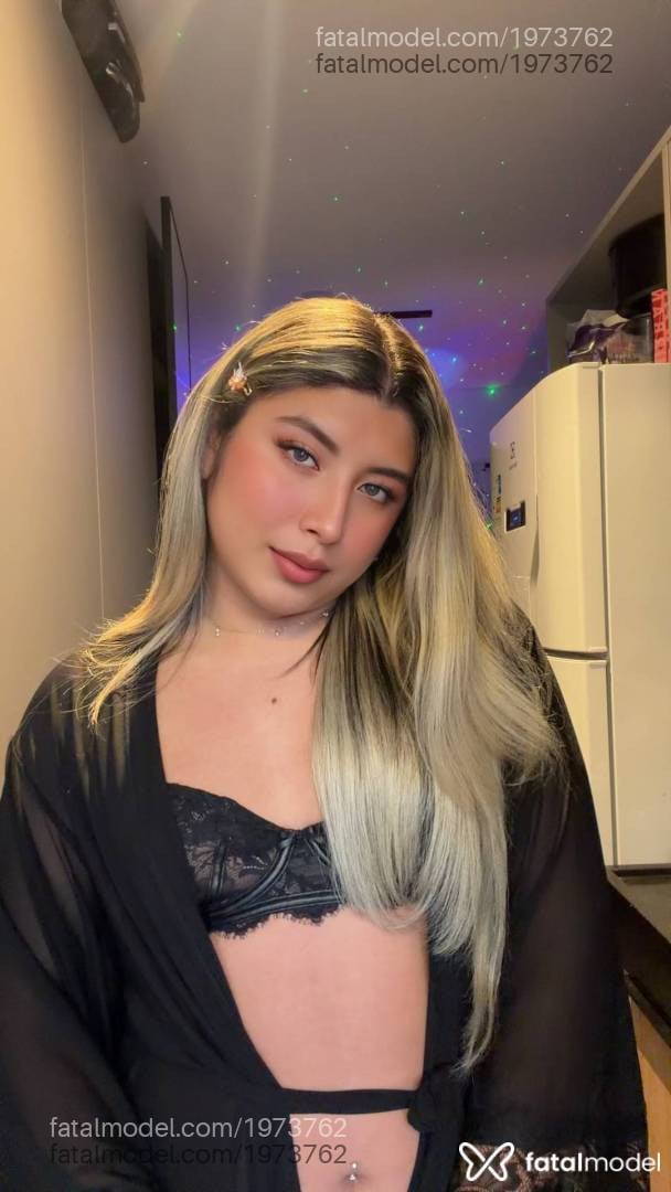 Acompanhante mulher trans loira (o) de olhos azuis em São Paulo - Liz Scheneiderr