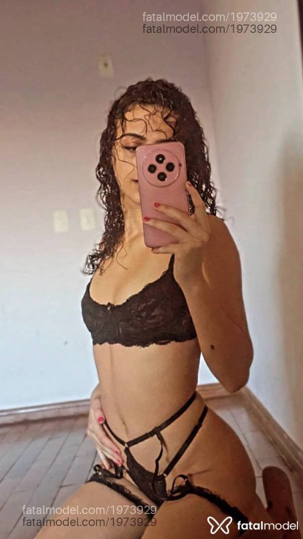 Acompanhante mulher ruiva (o) de olhos castanhos - Yasmin