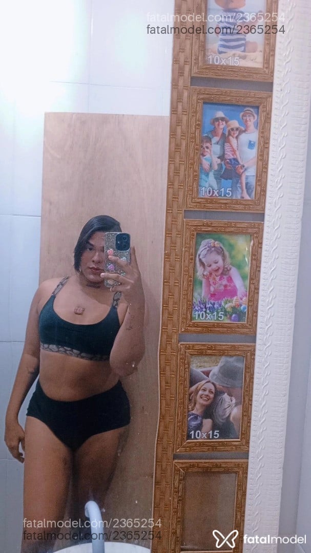 Acompanhante mulher trans morena (o) de olhos castanhos em Maceió Acompanhante mulher trans morena (o) de olhos castanhos em Maceió - Rayane