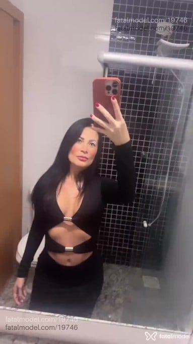 Acompanhante mulher com cabelo castanho de olhos pretos em Belo Horizonte - Paola Andrade