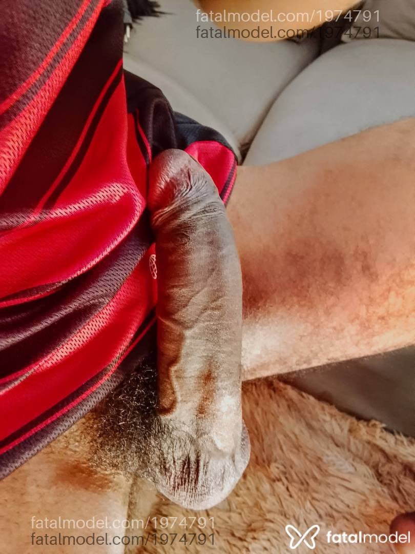 Acompanhante homem morena (o) de olhos castanhos - Mlkpauzudo