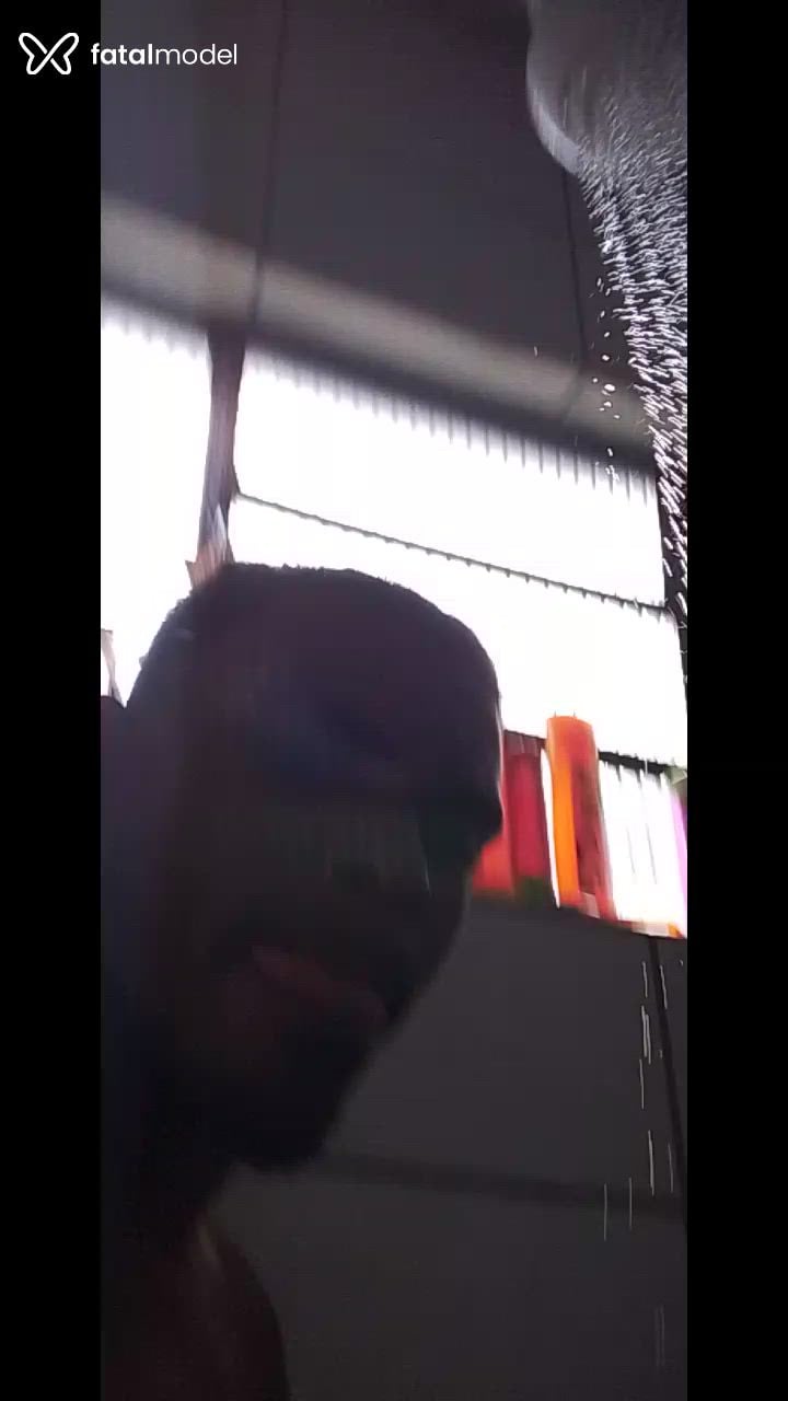 Acompanhante homem morena (o) de olhos castanhos - Mlkpauzudo