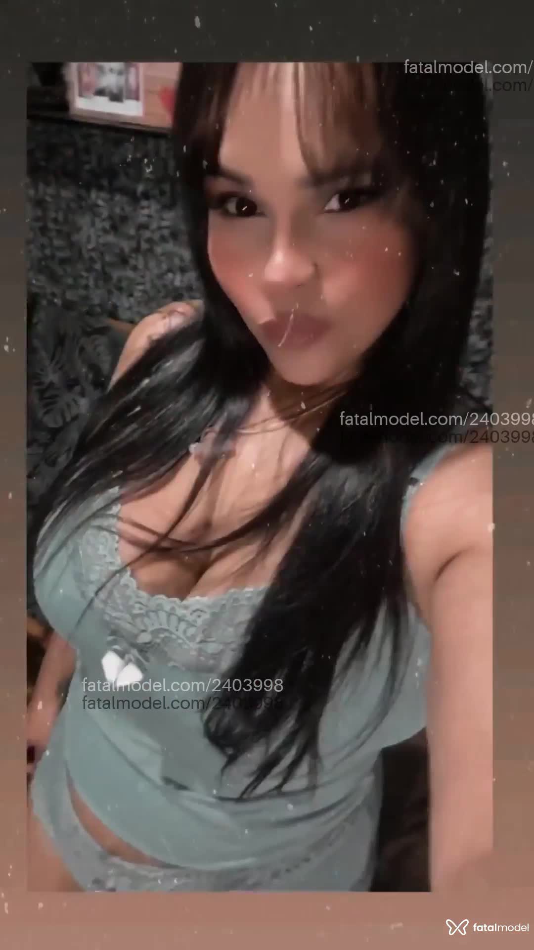 Acompanhante mulher morena (o) de olhos castanhos - Valeria Vargas Acompanhante mulher morena (o) de olhos castanhos - Valeria Vargas